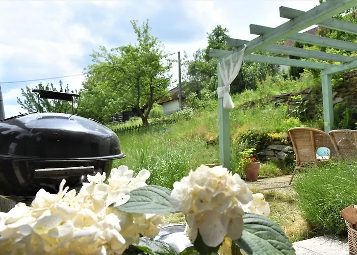 In * Hluboke u Kunstatu